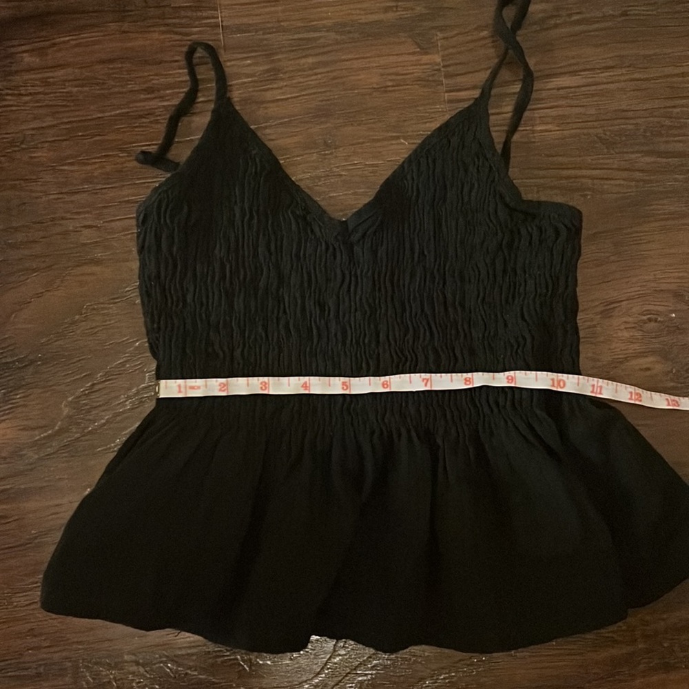 black flair top - Picture 2 of 4